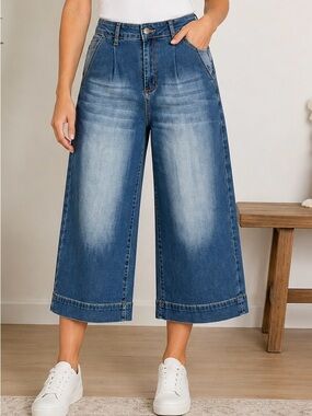 Roswear Myzellia Cropped Jeans Size M Blue Wide Leg Cropped Stretch NWT